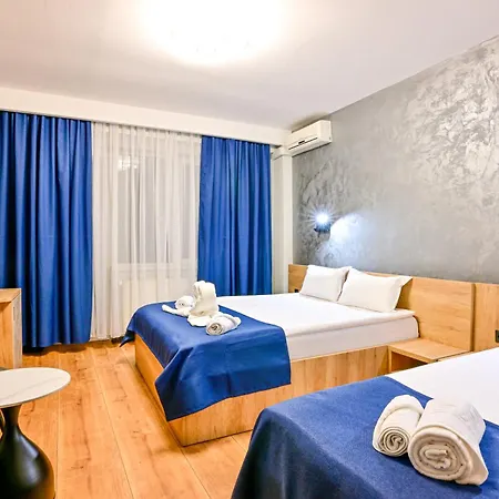 Class Hotel
